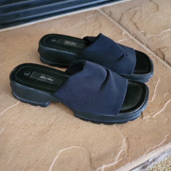 Xhilaration Shoes - Xhiliration Y2K Platform Sandals, Size 8.5
